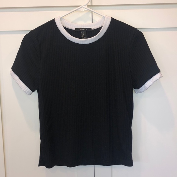 Forever 21 Tops - Forever 21 black and white ribbed knit tee